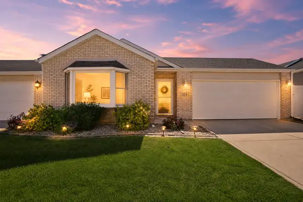 315 Valley Court, Lowell, IN 46356