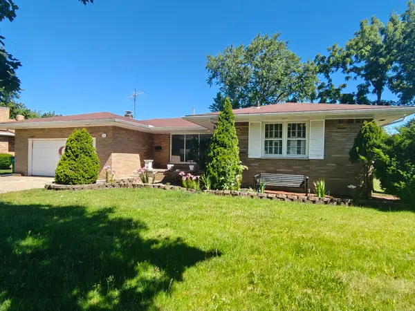 430 E 54th Avenue, Merrillville, IN 46410