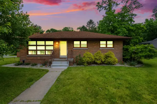 1 Locust Place, Portage, IN 46368