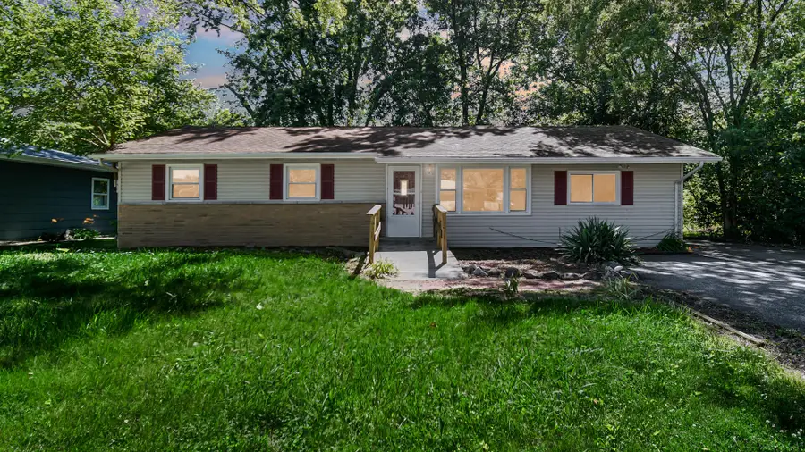 7713 Hendricks Place, Merrillville, IN 46410 - #2