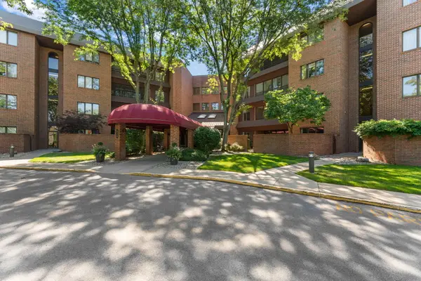 910 Ridge Road #203, Munster, IN 46321