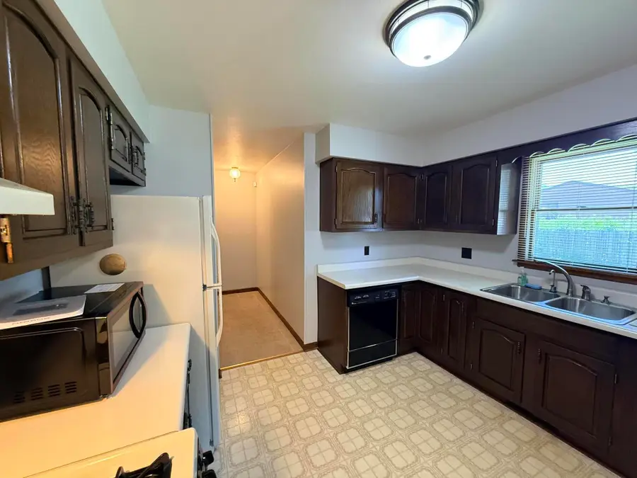 1619 W 95th Avenue, Crown Point, IN 46307 - #3