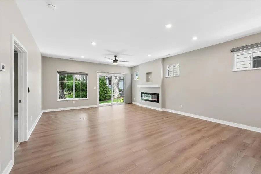 1933 W Woodglen Circle, Valparaiso, IN 46383 - #3
