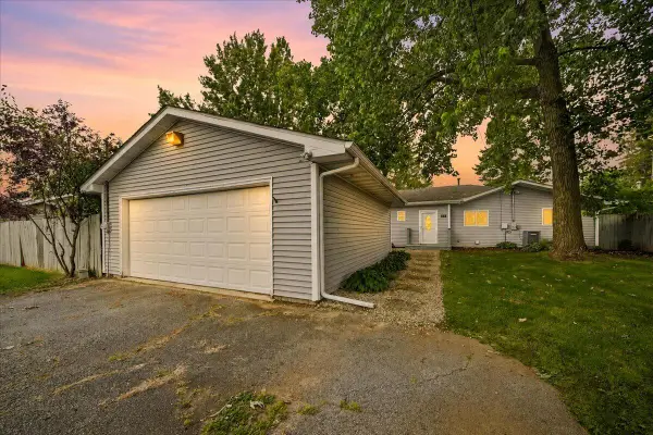 26 S Fish Lake Street, Valparaiso, IN 46385