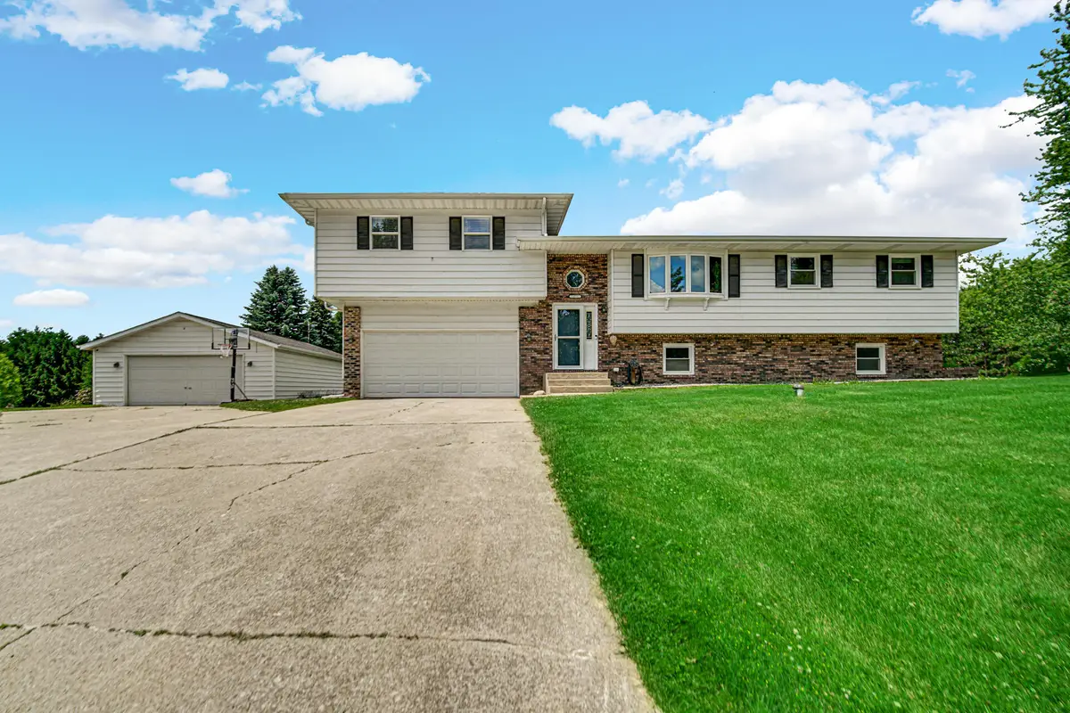 406 Northfield Lane, Valparaiso, IN 46383 - #1