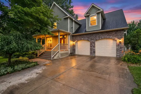 1704 Eisenhower Avenue, Valparaiso, IN 46383