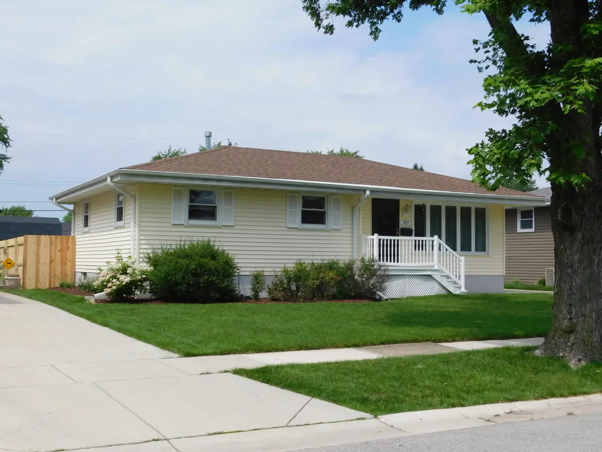 707 212th Street, Dyer, IN 46311 - #1