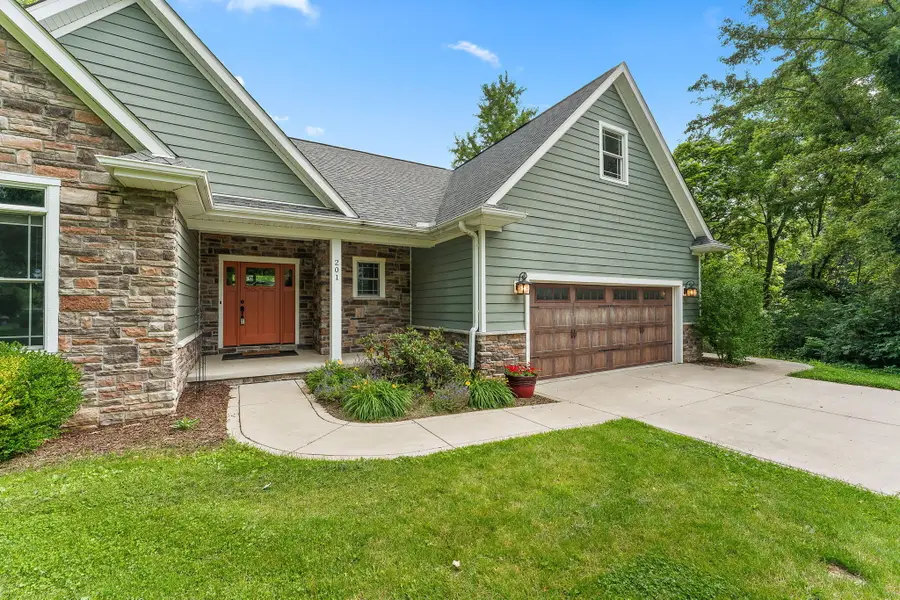 201 Sylvan Court, Valparaiso, IN 46385 - #3