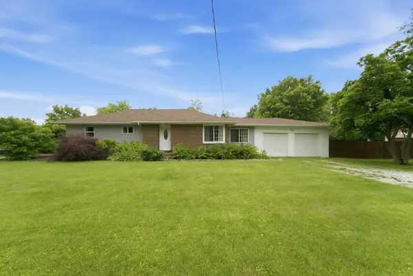607 Woodlawn Avenue, Chesterton, IN 46304