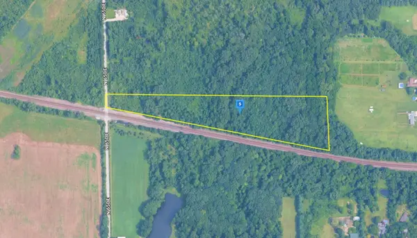 1135 N 650 E, Westville, IN 46391