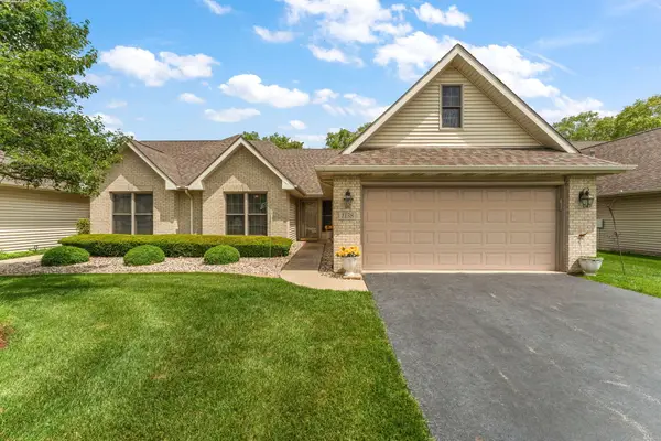 1138 Cherrywood Lane, Schererville, IN 46375