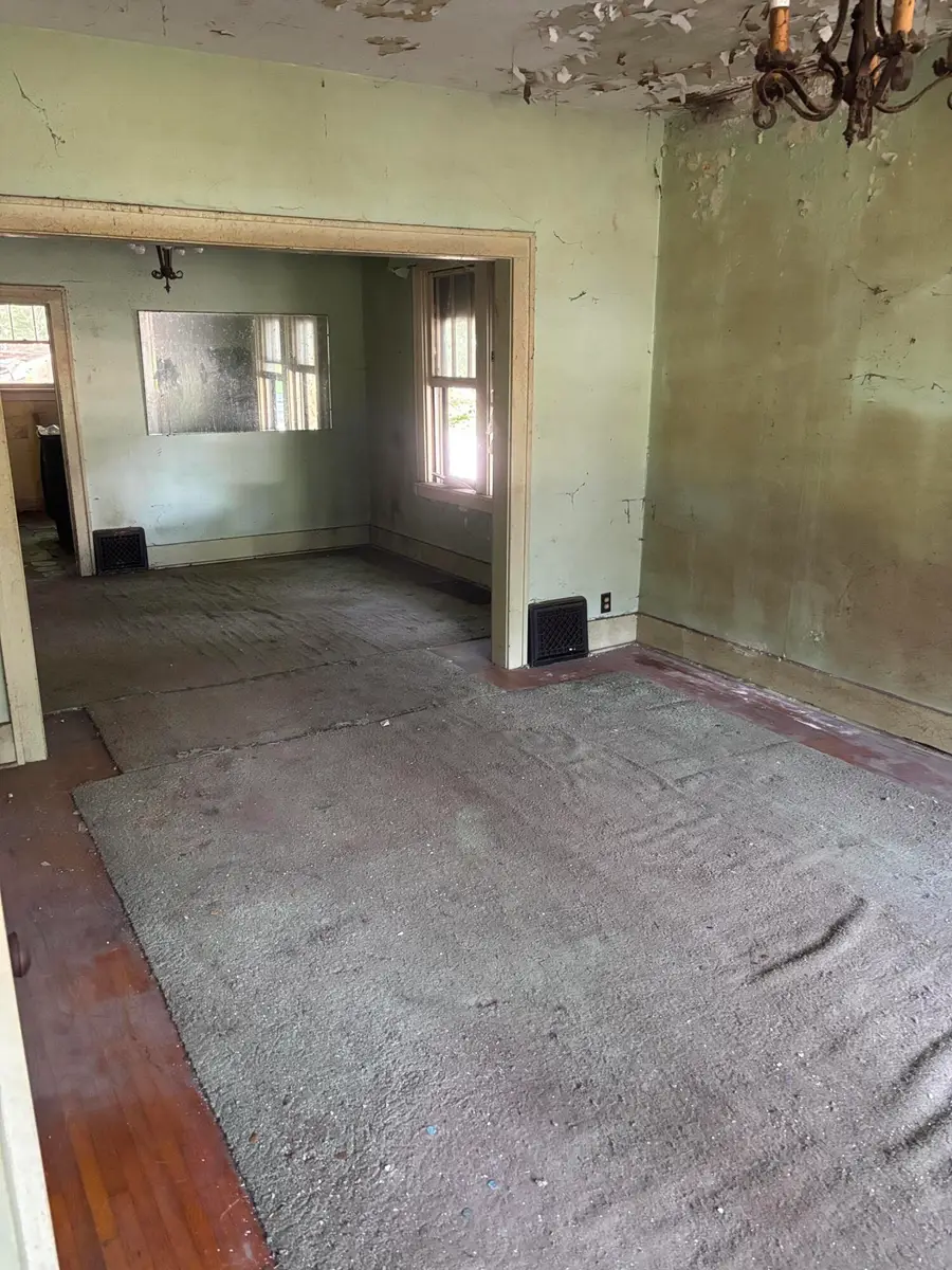 1914 Greenwood Avenue, Michigan City, IN 46360 - #3