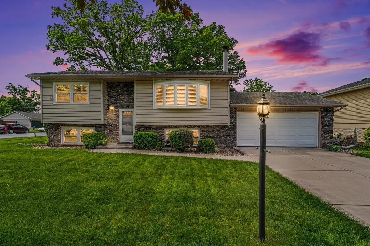 2801 Crabapple Lane, Hobart, IN 46342 - #1