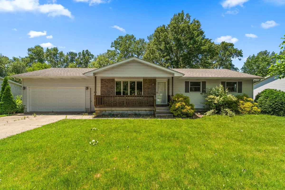 9082 Estates Drive, Demotte, IN 46310 - #1