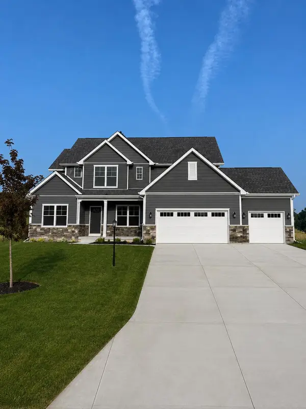 860 Magnolia Lane, Lowell, IN 46356