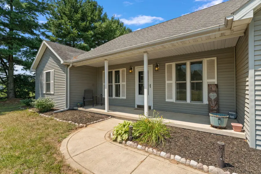 9188 N County Road 200 W, Wheatfield, IN 46392 - #3