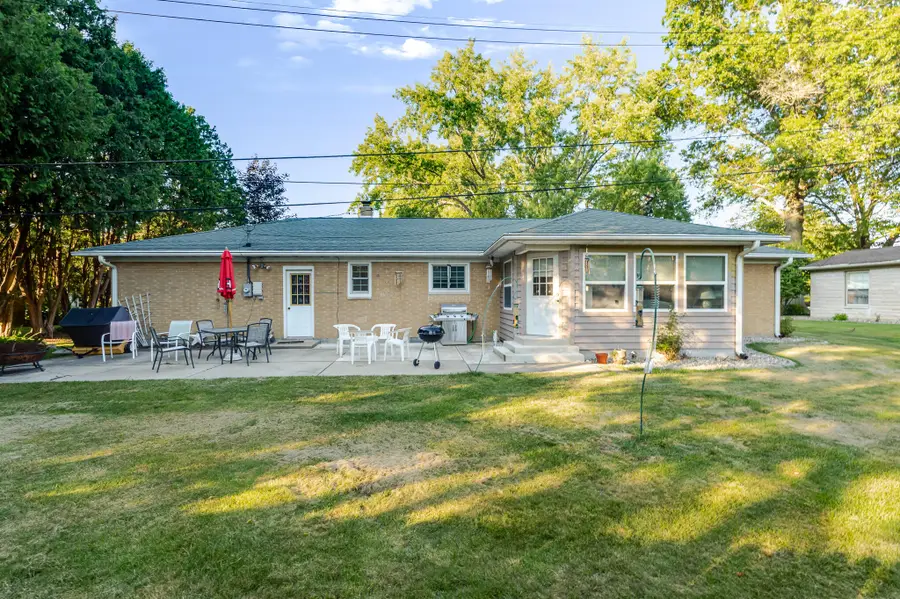 108 Edgewood Court, La Porte, IN 46350 - #2