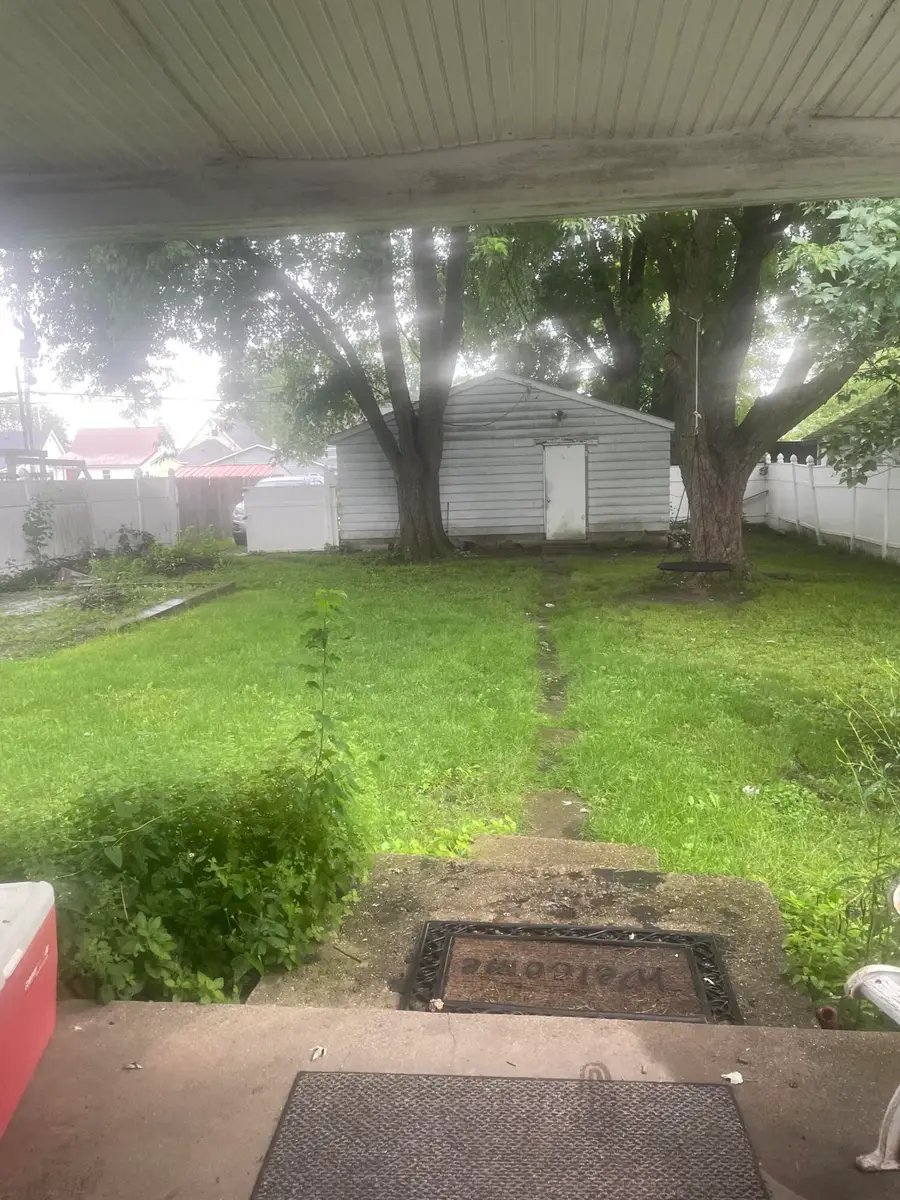 1009 E Market Street, Crawfordsville, IN 47933 - #2