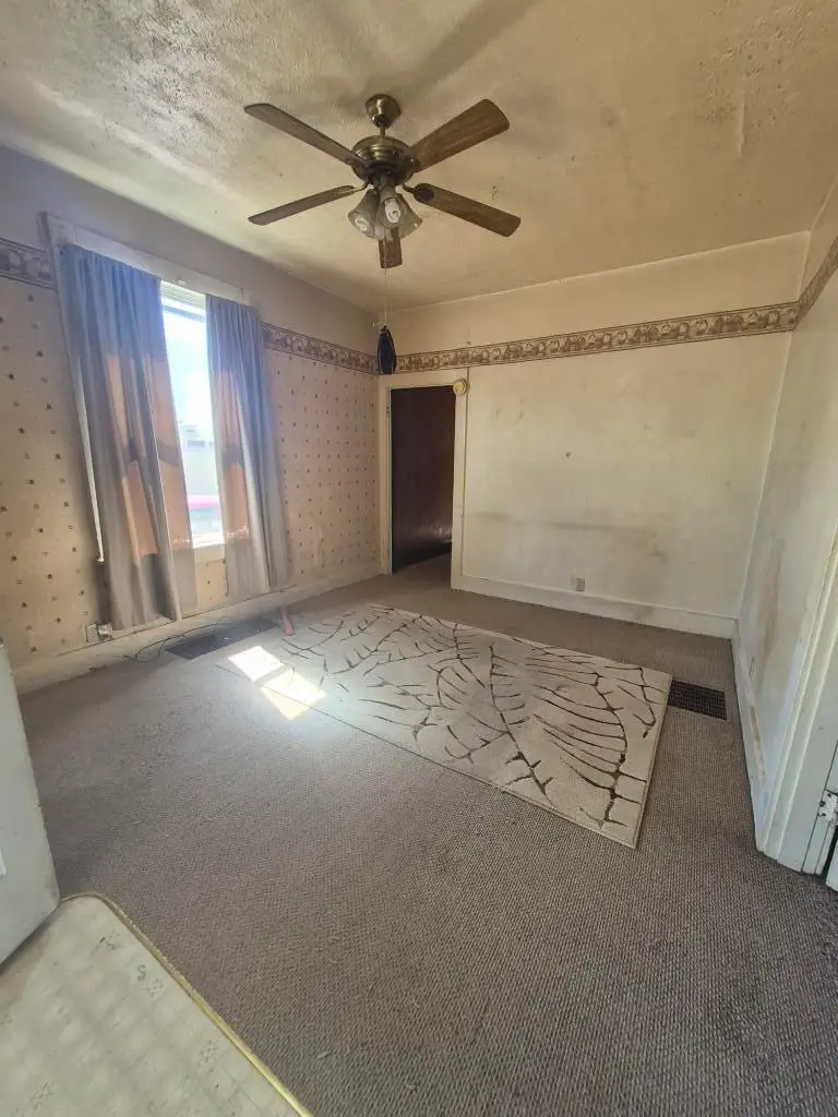 521 W 21st Street, Connersville, IN 47331 - #2