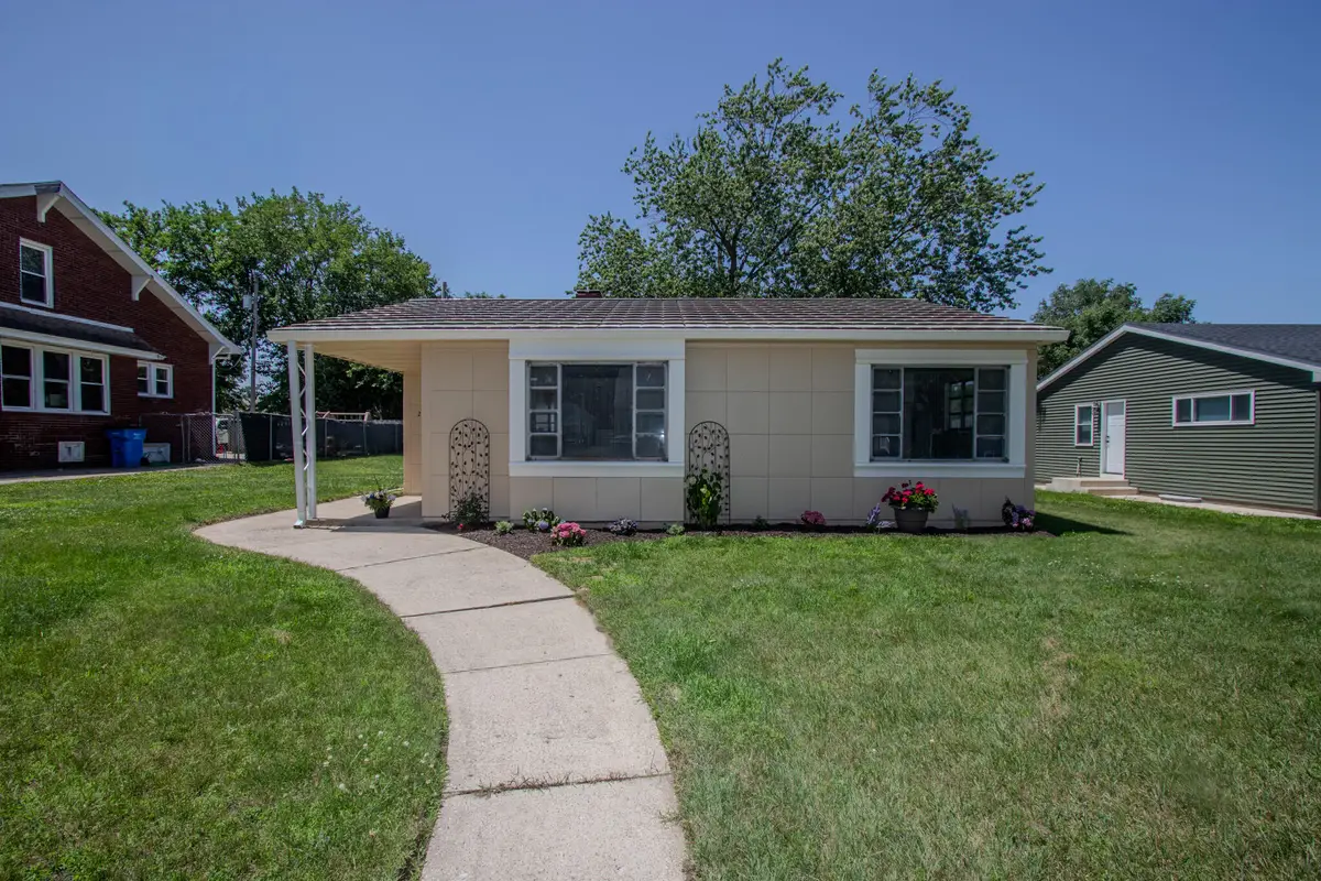 222 N Carroll Avenue, Michigan City, IN 46360 - #1