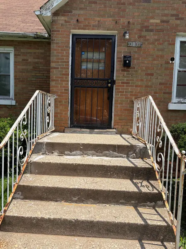 3737 Washington Street, Gary, IN 46408