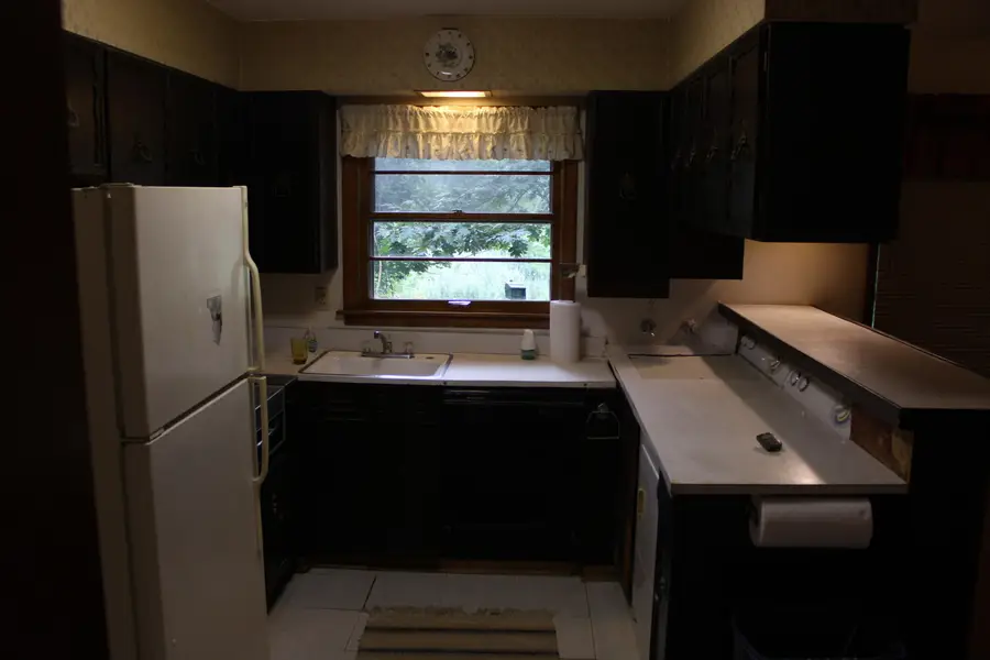 777 Memory Lane, Hobart, IN 46342 - #3