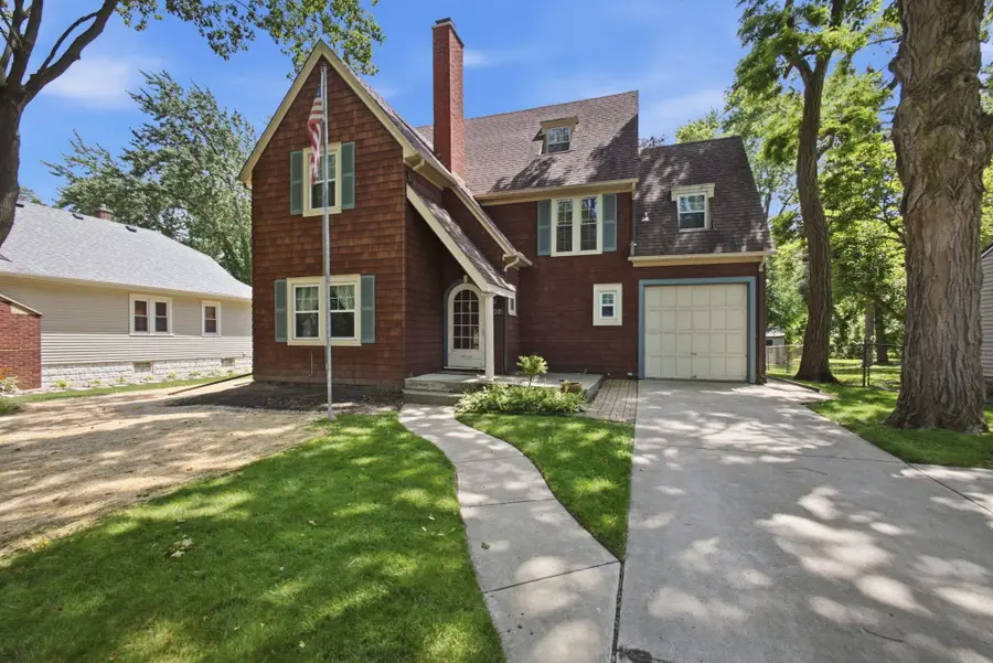 109 Elmwood Place, Crown Point, IN 46307 - #2