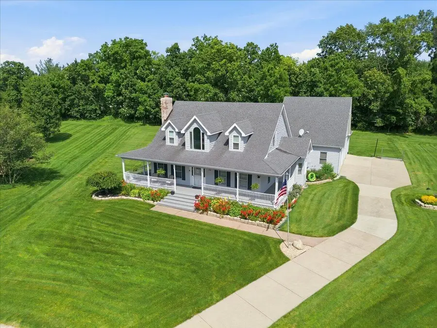 101 Lolabell Drive W, Valparaiso, IN 46385 - #3