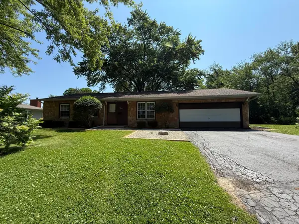 253 Butternut Lane, Valparaiso, IN 46383