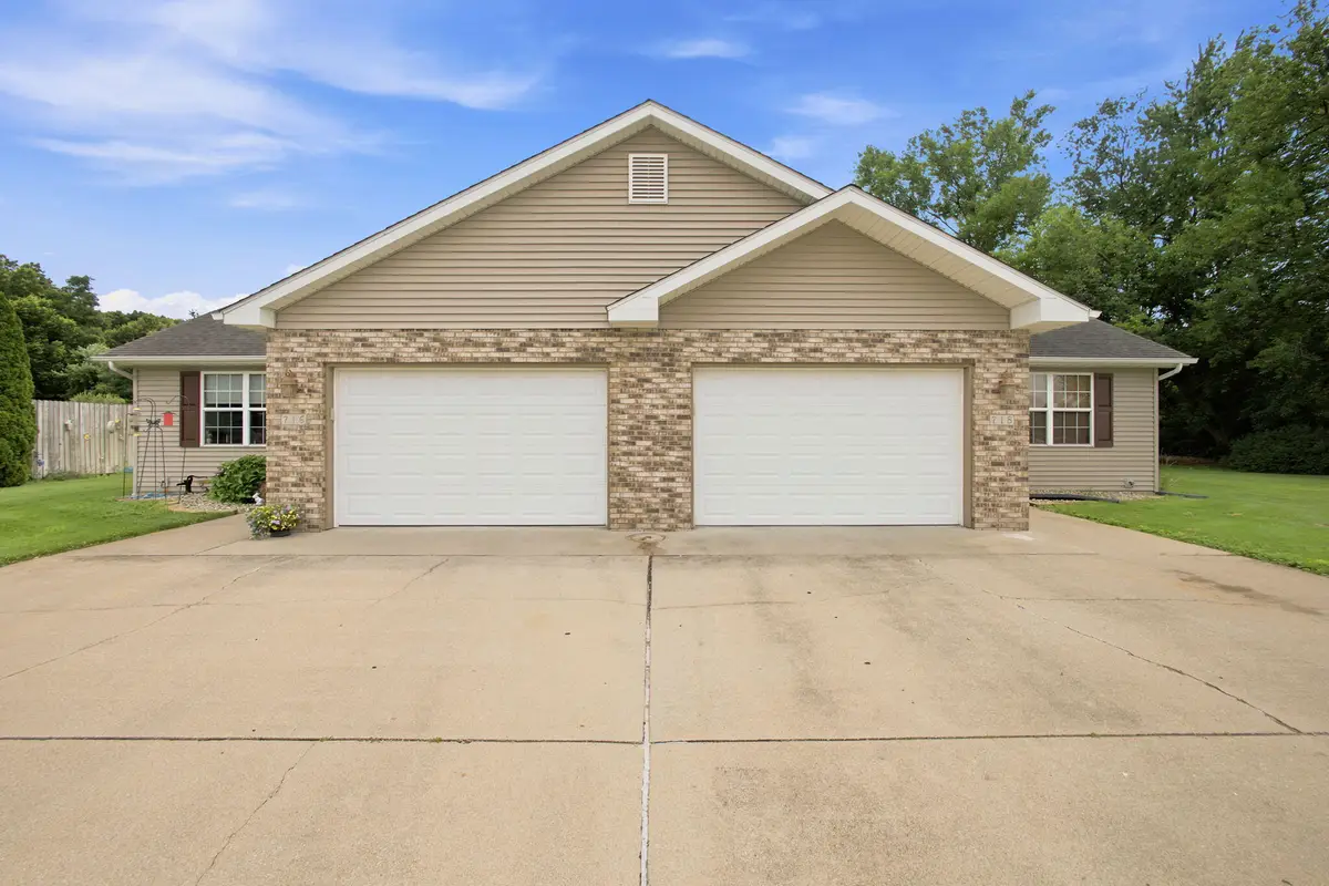 716-718 7th Street Sw, Demotte, IN 46310 - #1