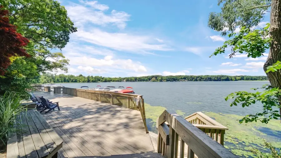 2002 Woodmere Circle, Valparaiso, IN 46383 - #2
