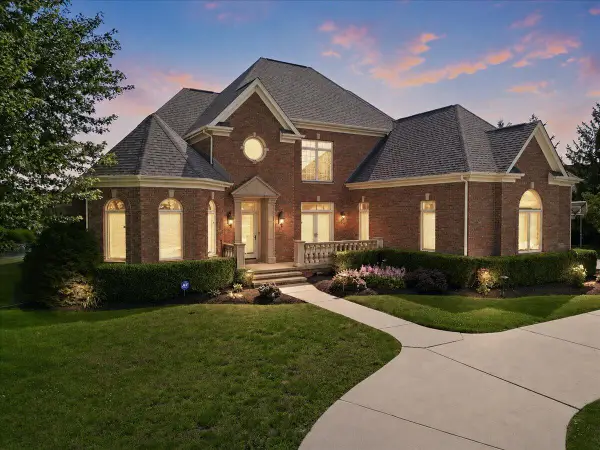 1712 Snead Avenue, Chesterton, IN 46304