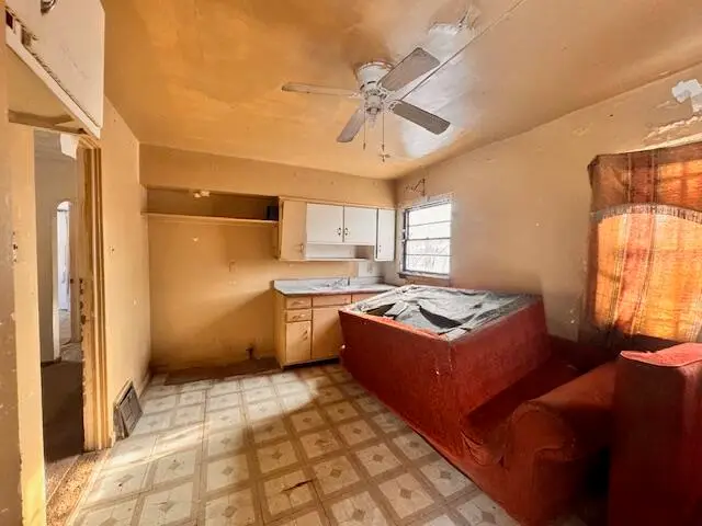 1027 E 35th Place, Gary, IN 46409 - #3