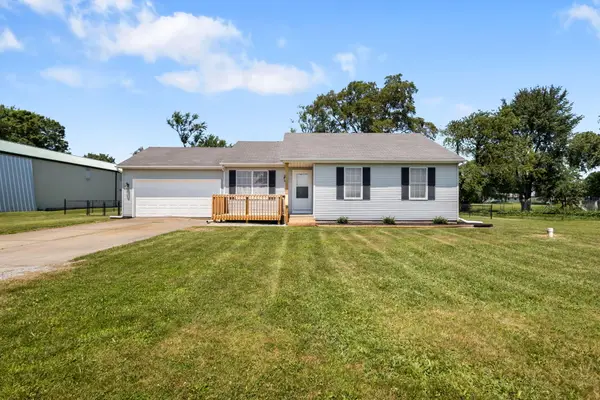 7095 E Us Highway 20, New Carlisle, IN 46552
