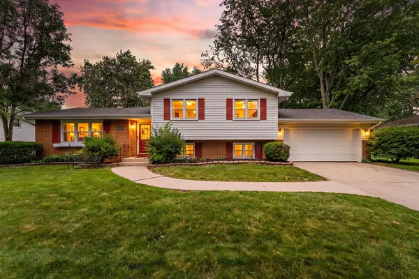 404 Hemlock Lane, Crown Point, IN 46307