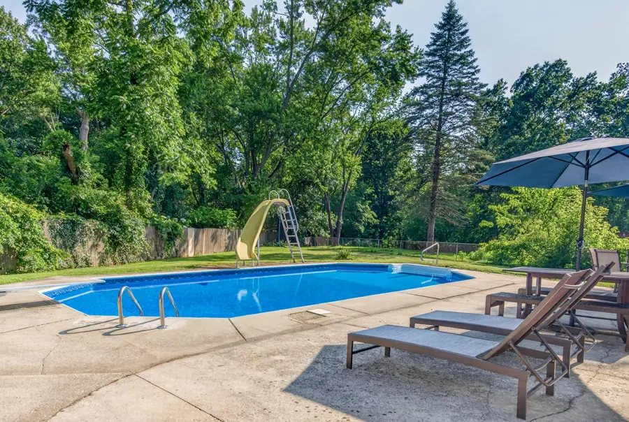 141 Rush Court, Hobart, IN 46342 - #2
