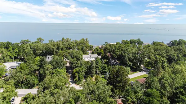 20 Skyline Drive, Ogden Dunes, IN 46368