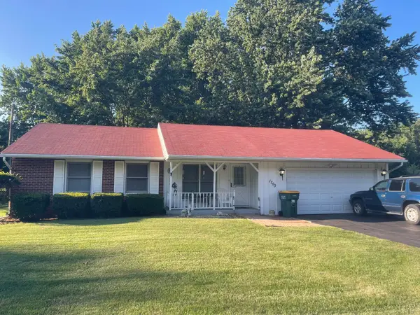 1703 Eisenhower Avenue, Valparaiso, IN 46383