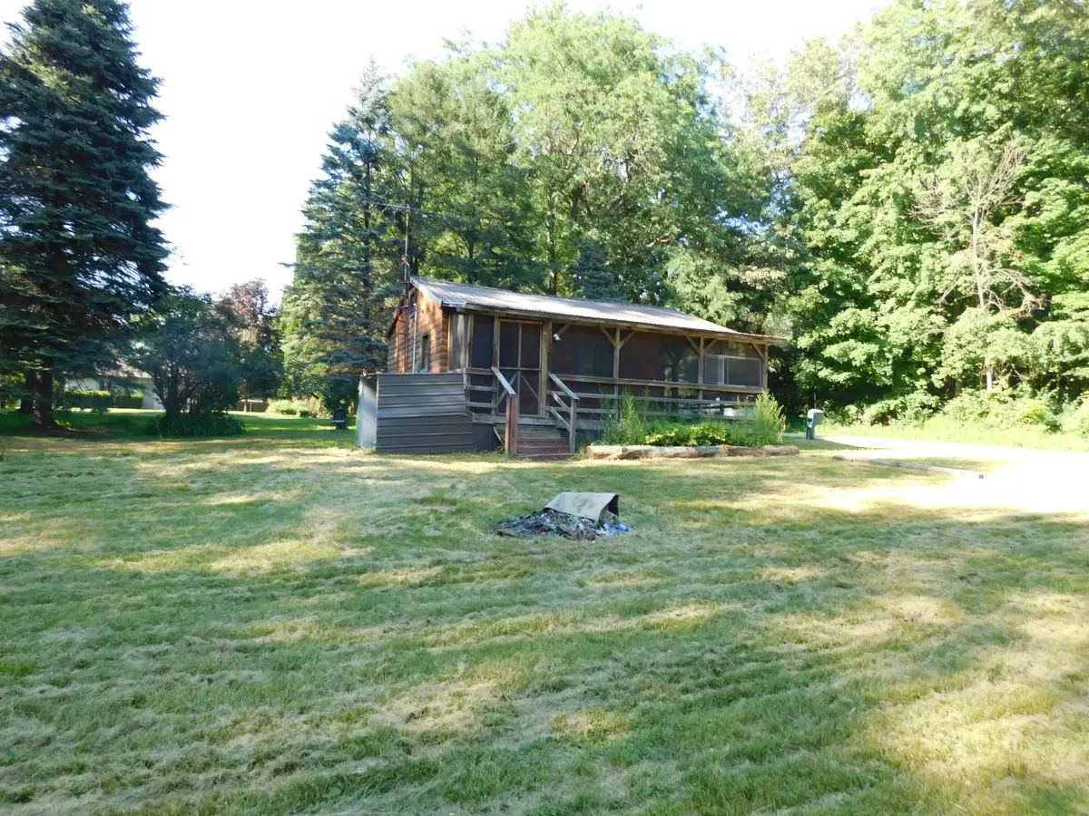 7928 N Grapevine Lane, New Carlisle, IN 46552 - #1
