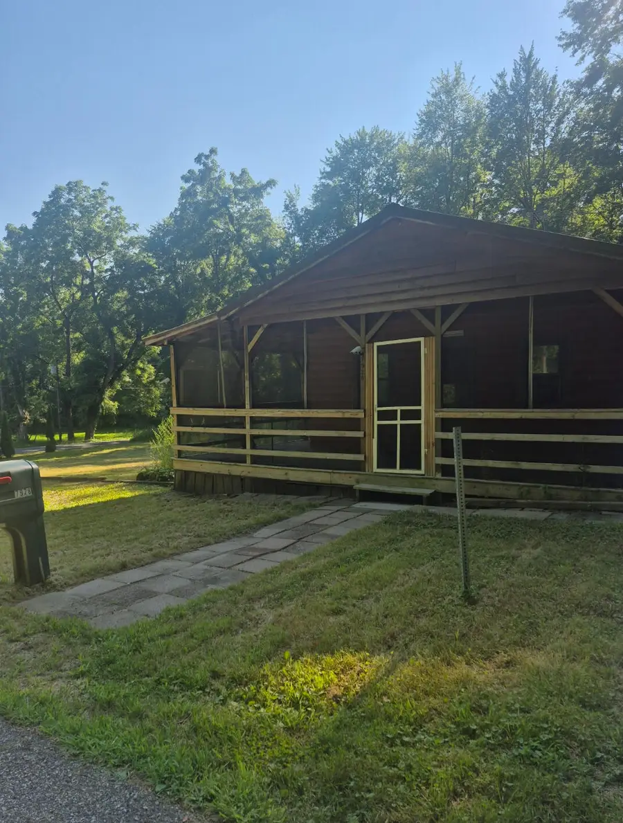 7928 N Grapevine Lane, New Carlisle, IN 46552 - #3