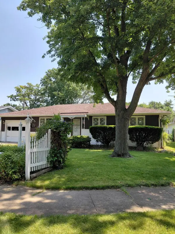 11 N Wabash Street, Hobart, IN 46342