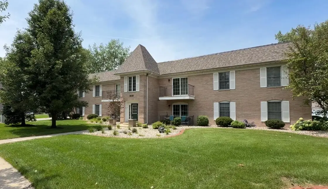2629 Georgetowne Drive #A1, Highland, IN 46322 - #1