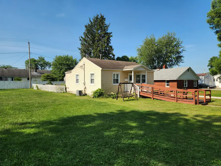 825 W Washington Street, Rensselaer, IN 47978 - #2