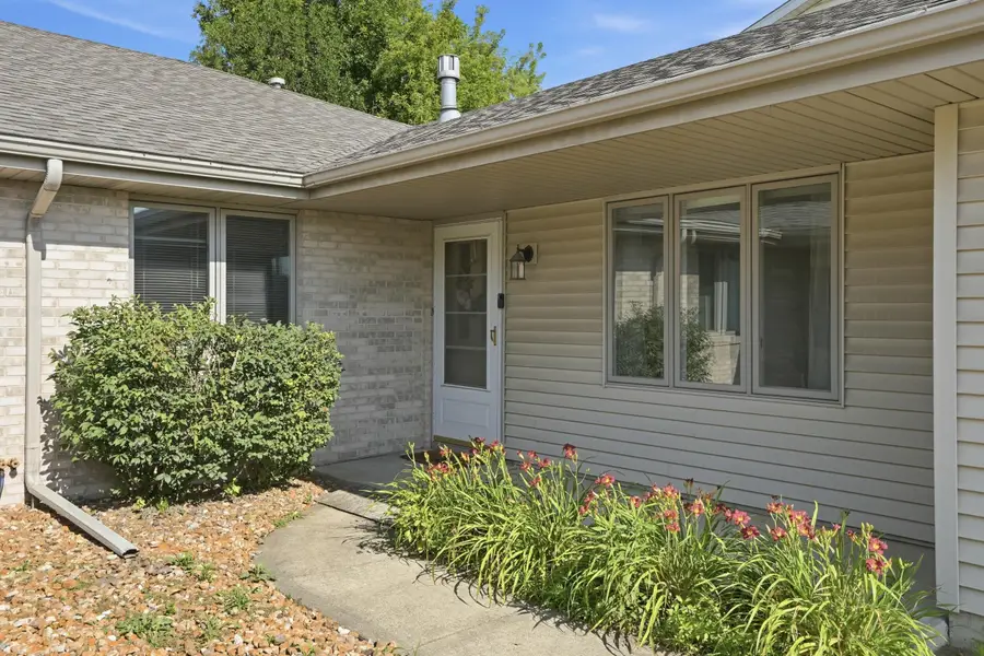 9412 Erie Street, Highland, IN 46322 - #2