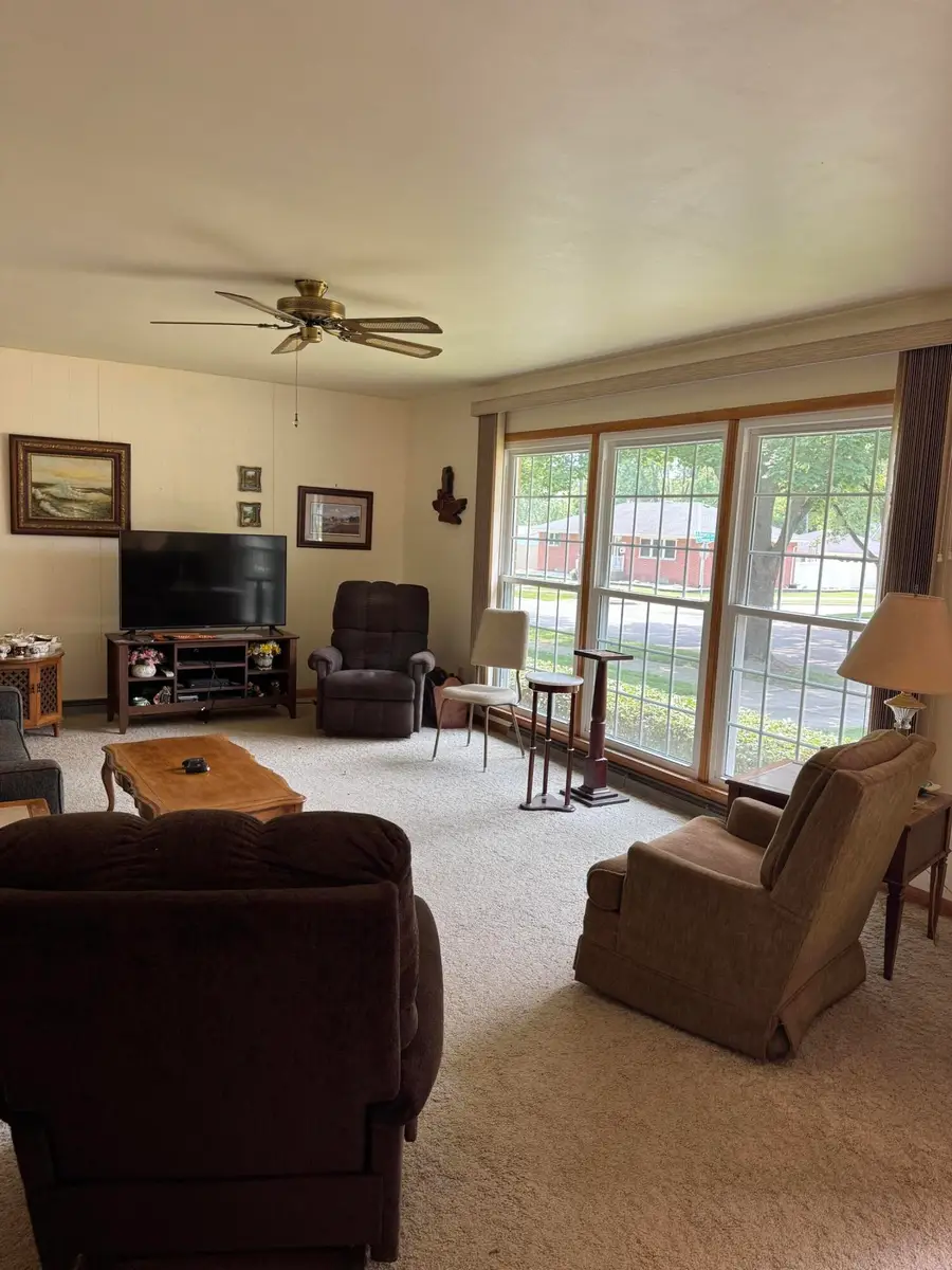 16 W Cleveland Avenue, Hobart, IN 46342 - #3