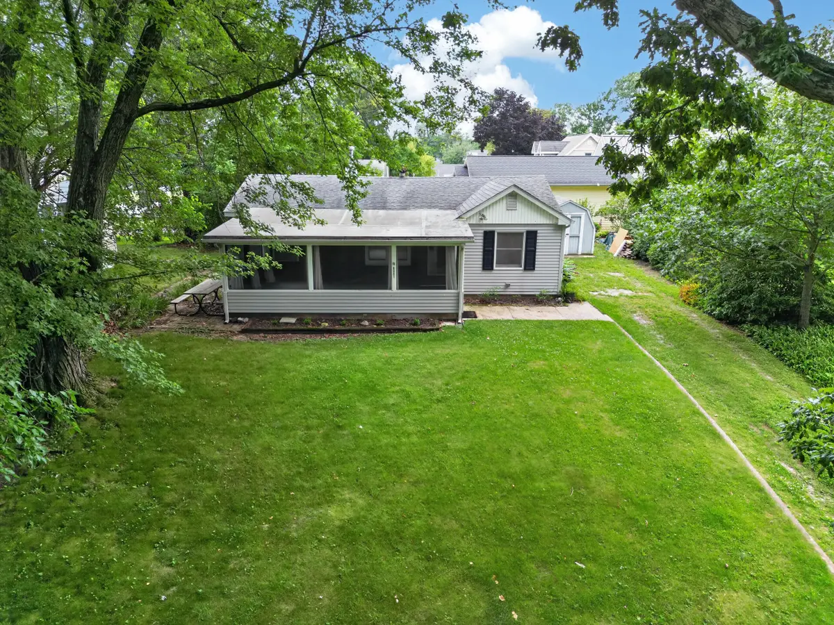 6351 S State Road 10, Knox, IN 46534 - #1