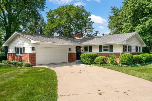 419 Hemlock Lane, Crown Point, IN 46307