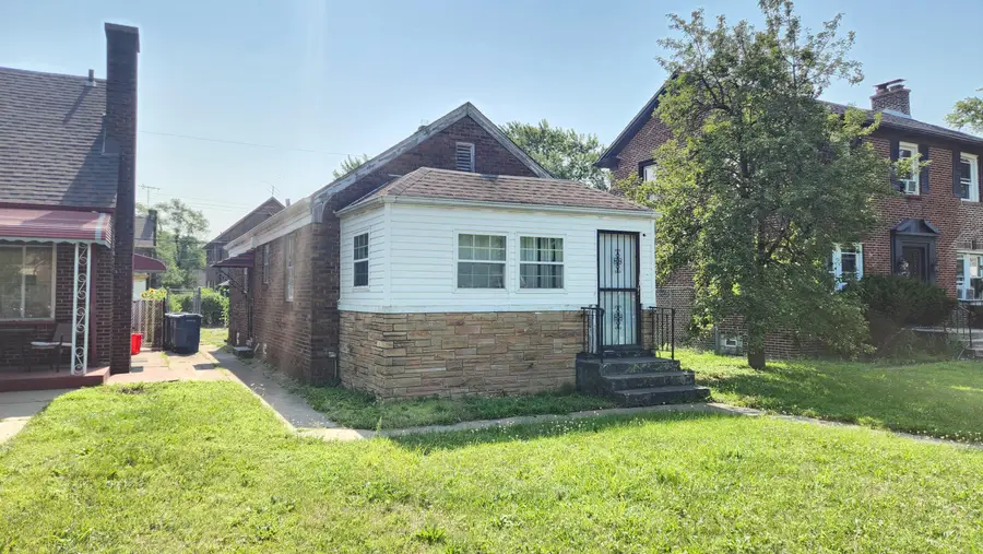 569 W Taft Street, Gary, IN 46404 - #2