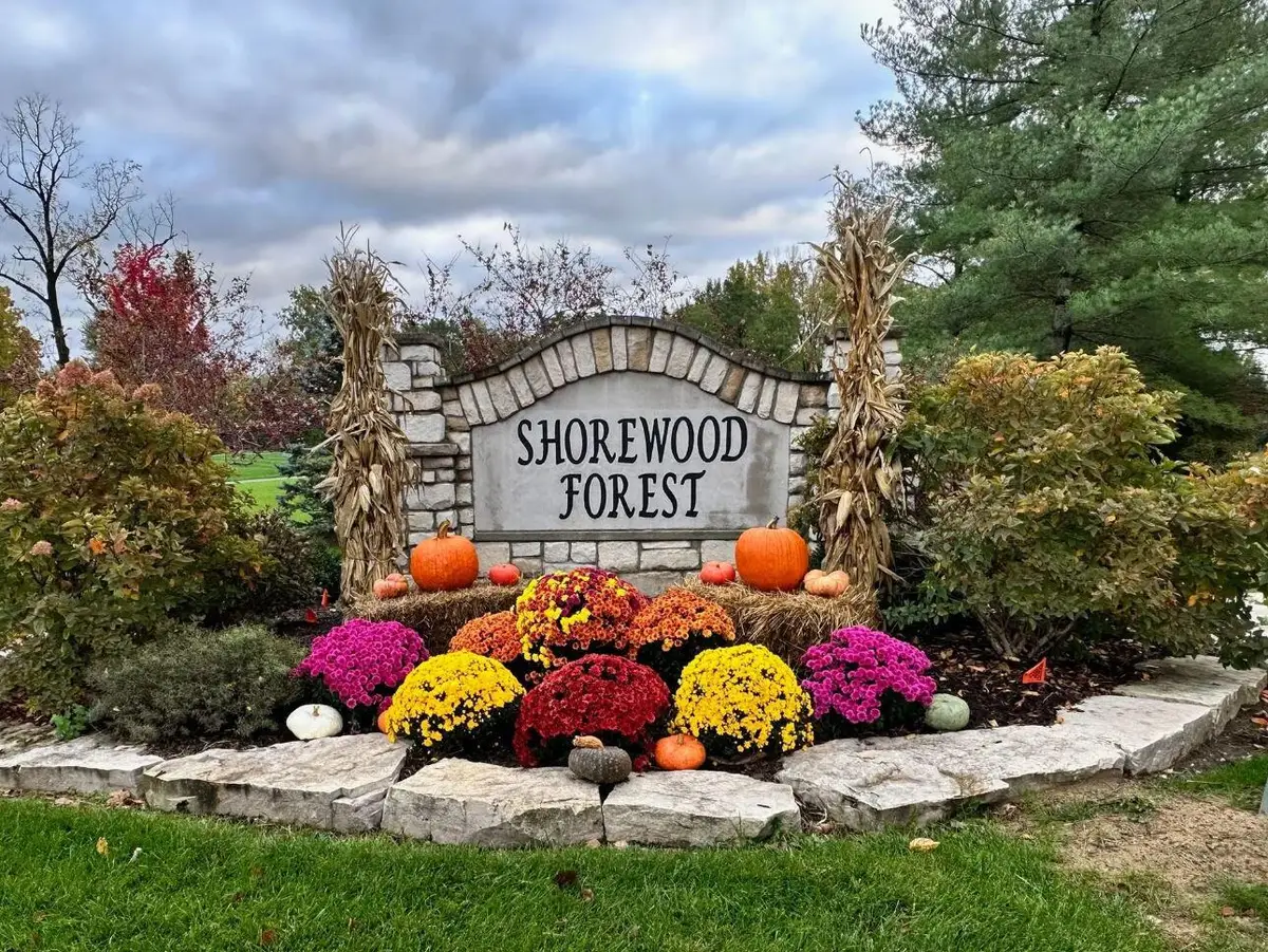 454 Roxbury Road, Valparaiso, IN 46385 - #1