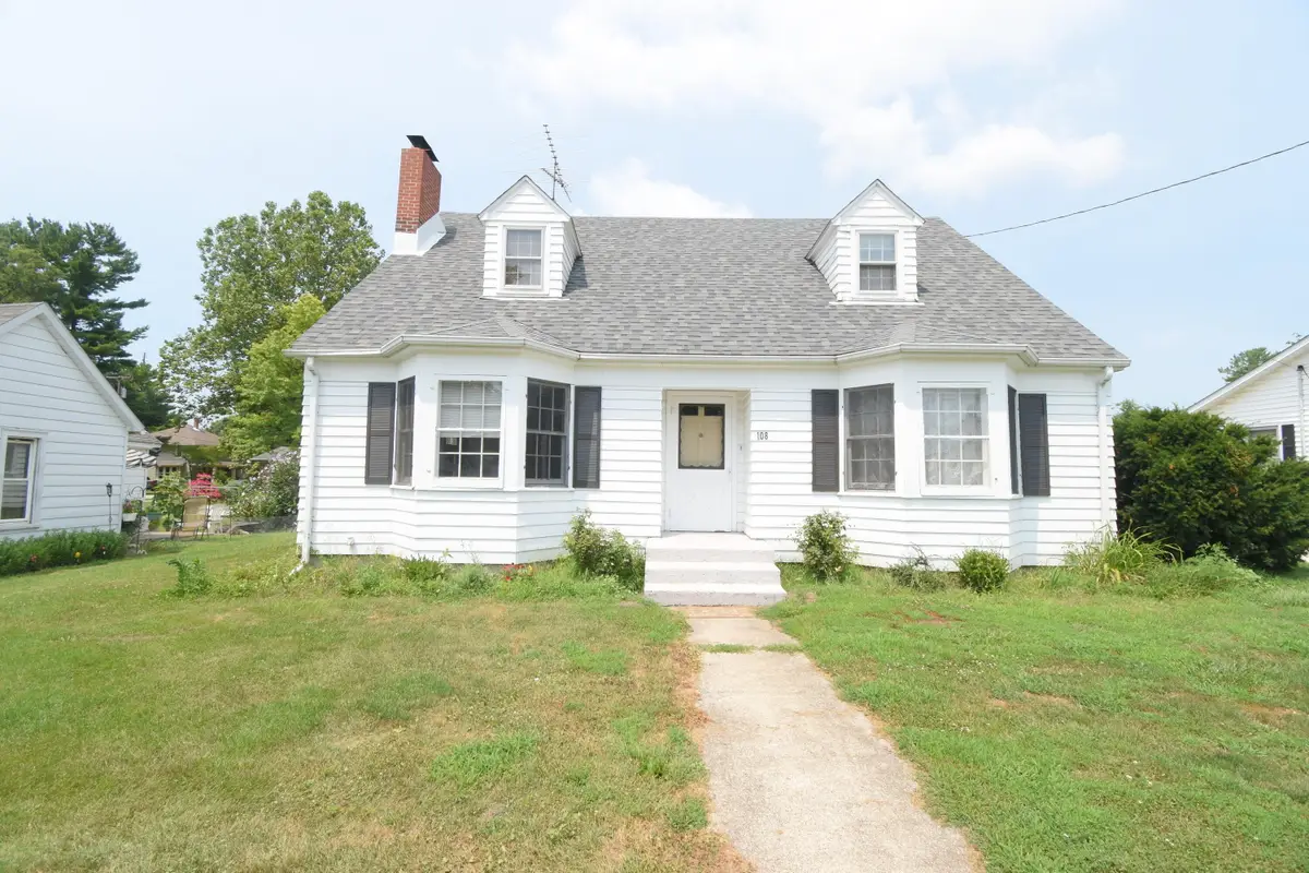 108 W Beaver Street, Morocco, IN 47963 - #1
